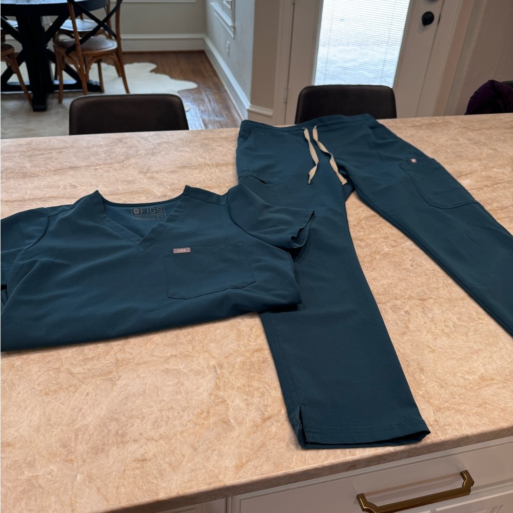 Dark emerald green Figs scrubs